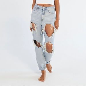 Urban Outfitters mom jeans